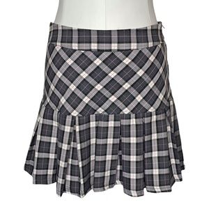 Ardono Pleated Plaid Mini Skirt size Medium